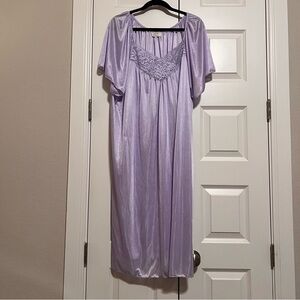 Lavender Lace Trim Sleepwear Robe